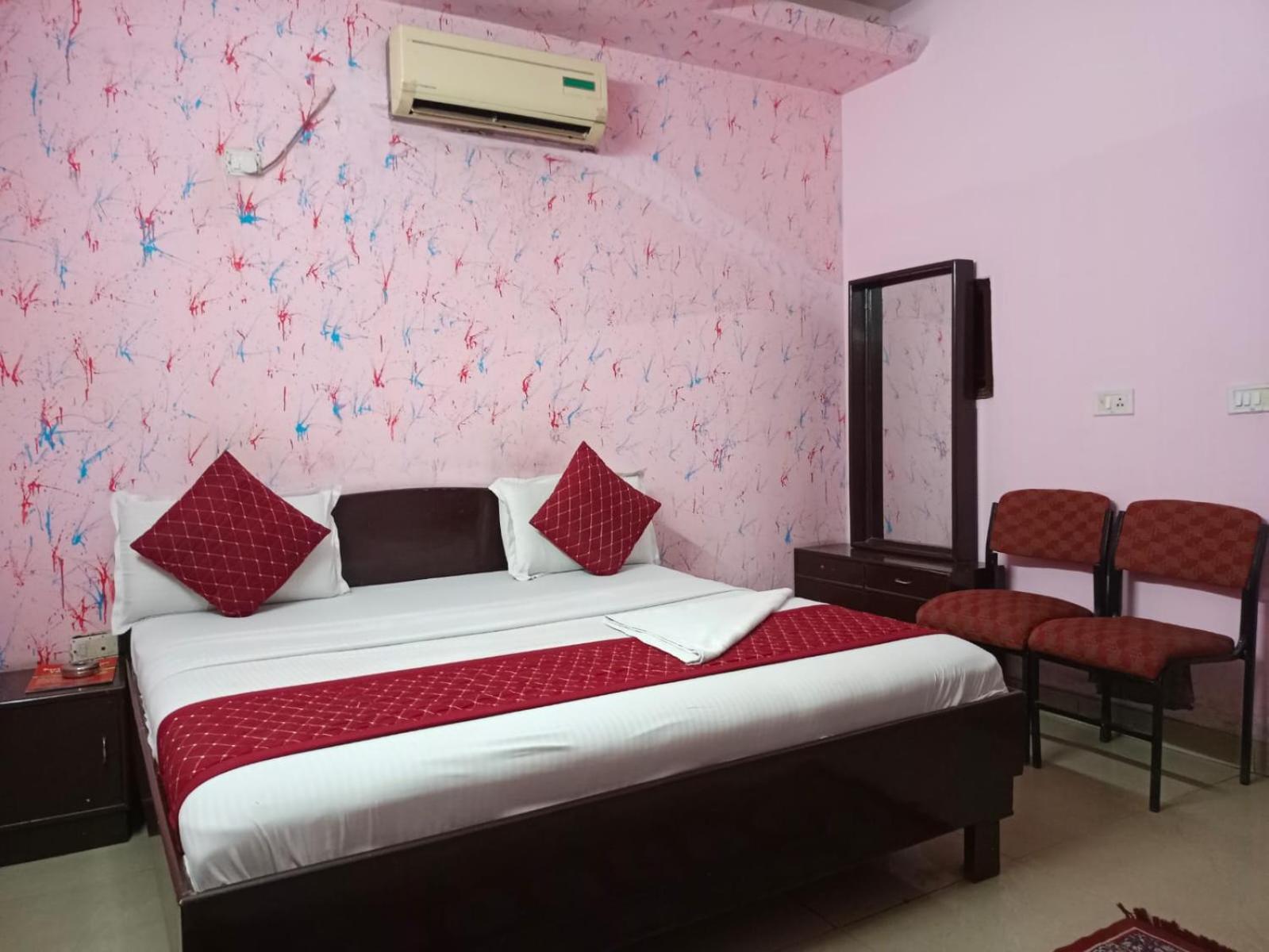 Airport Hotel Pariksheet Inn New Delhi Exterior photo