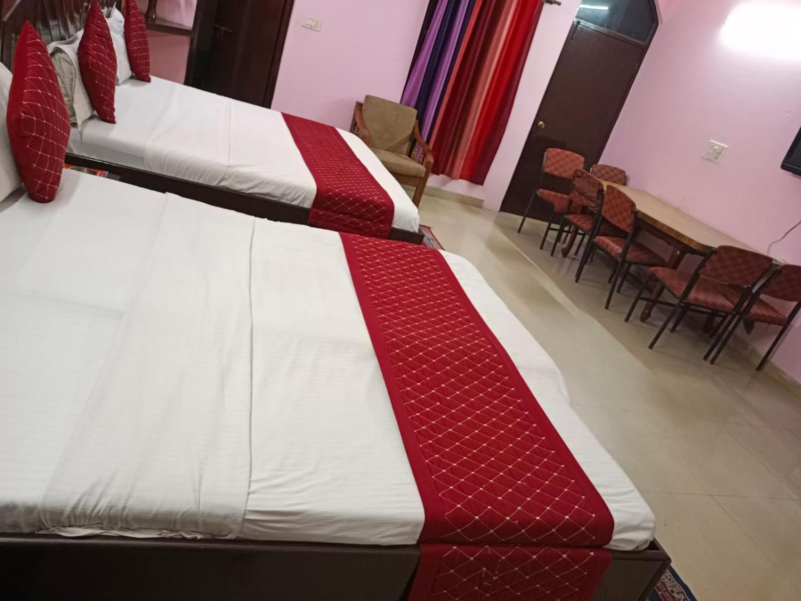 Airport Hotel Pariksheet Inn New Delhi Exterior photo